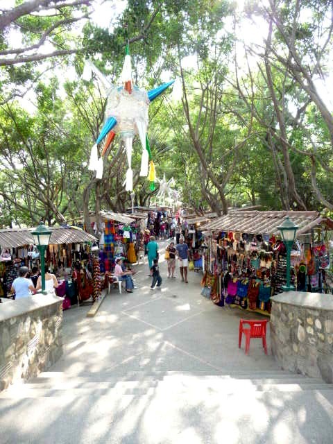 puerto vallarta handcrafts and souvenirs on the Cuale River Island